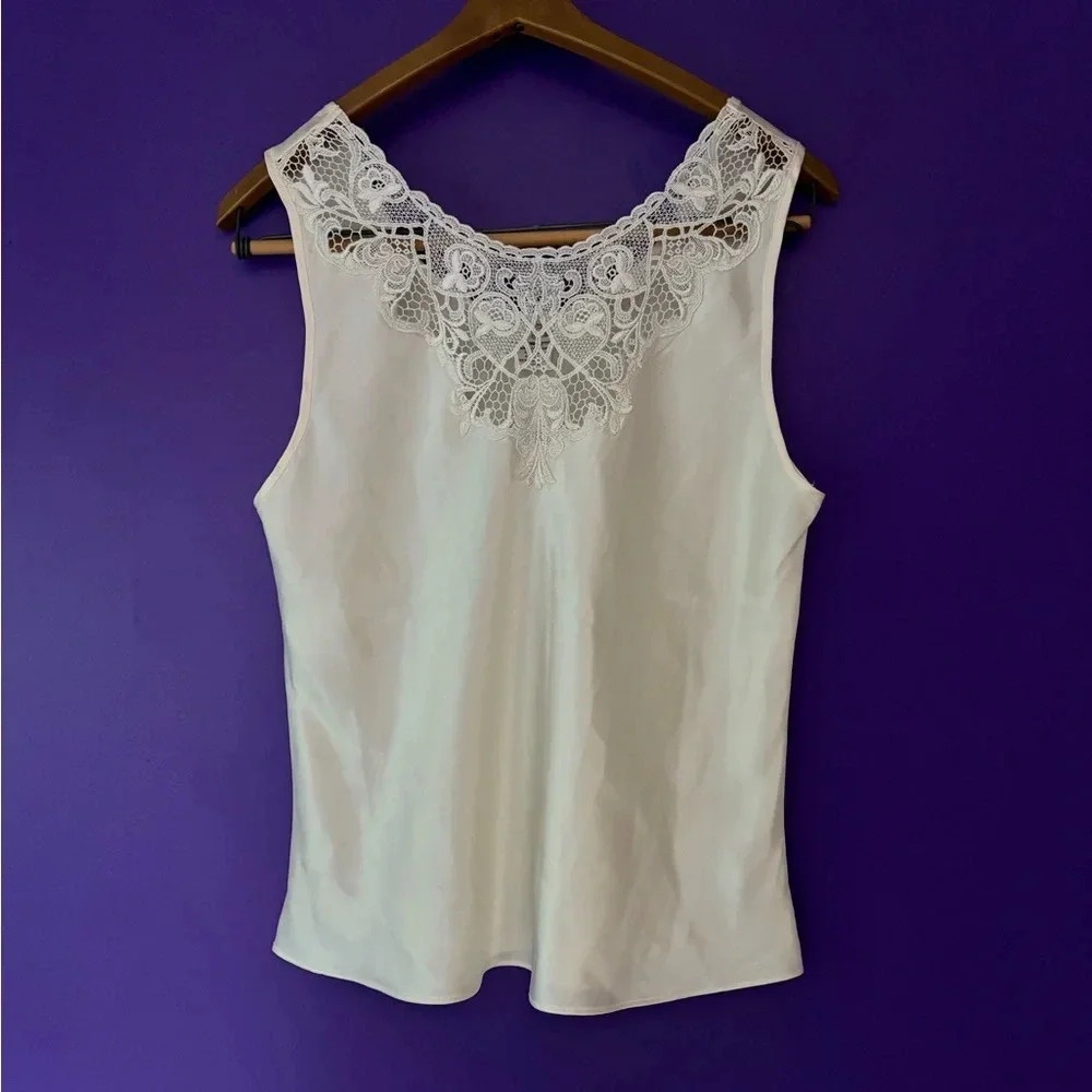 Vintage Lace Silky Tank Size Medium